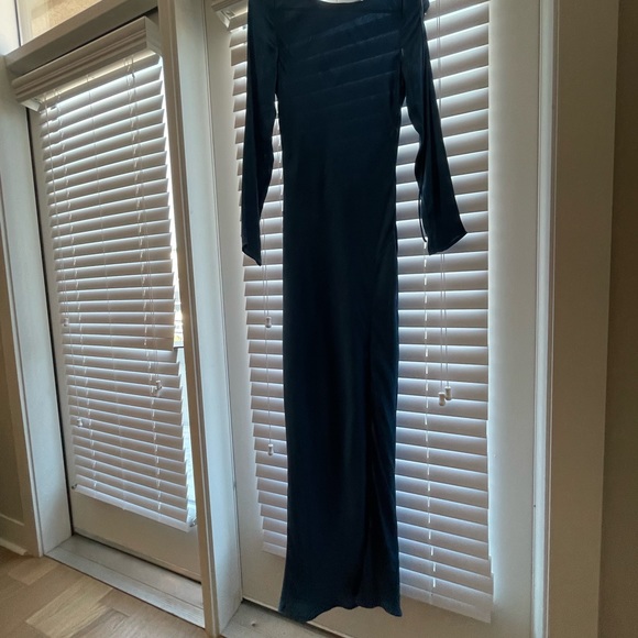 Bardot 100% Silk Blue Long Sleeve Open Back Dress - Picture 10 of 15